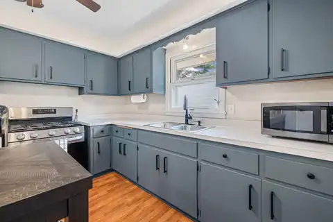Thomas, MENOMONEE FALLS, WI 53051