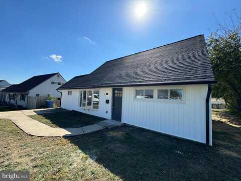 Middle, LEVITTOWN, PA 19056