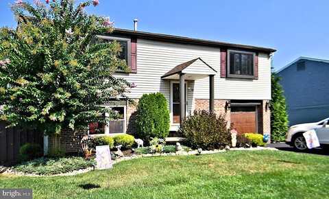 Dawn, LEVITTOWN, PA 19056