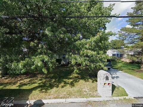 Maple, LEBANON, PA 17046