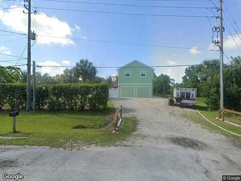Circle, HOBE SOUND, FL 33455