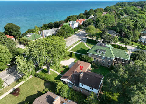 Lake, MILWAUKEE, WI 53211