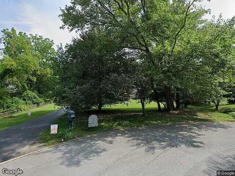 Green Acres, WEST CHESTER, PA 19380