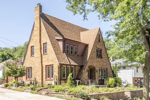 Pennsylvania, MILWAUKEE, WI 53207