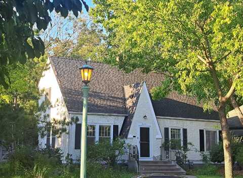 Doswell, SAINT PAUL, MN 55108