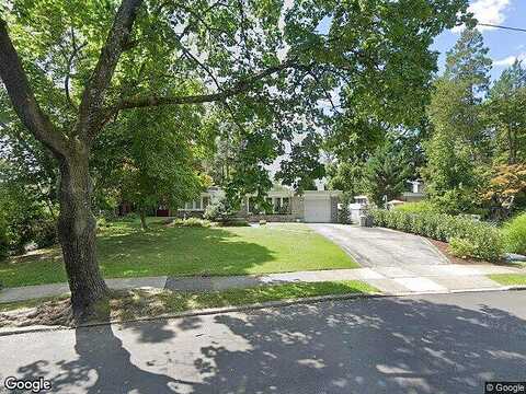 Mary, BROOMALL, PA 19008