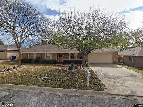 Candice, KERRVILLE, TX 78028