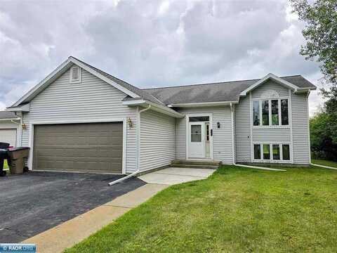 35Th, HIBBING, MN 55746