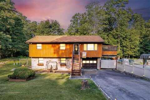Lace, EAST STROUDSBURG, PA 18302