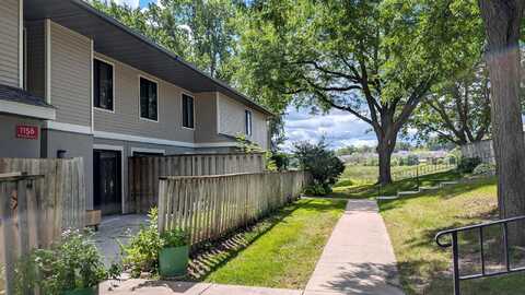 Trailwood, HOPKINS, MN 55343