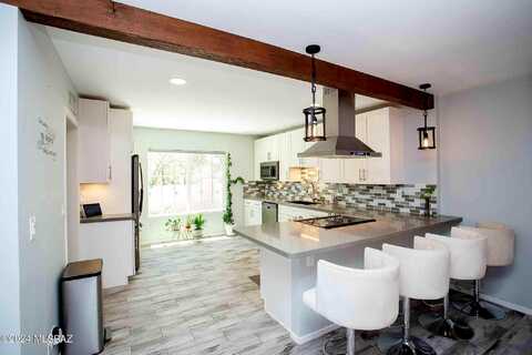 Calle Lampara, TUCSON, AZ 85718