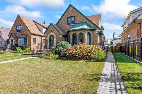 11Th, MILWAUKEE, WI 53215