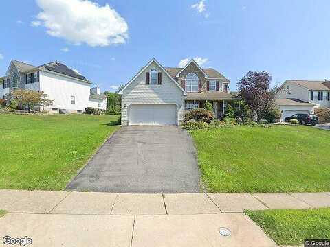 Oak, WIND GAP, PA 18091