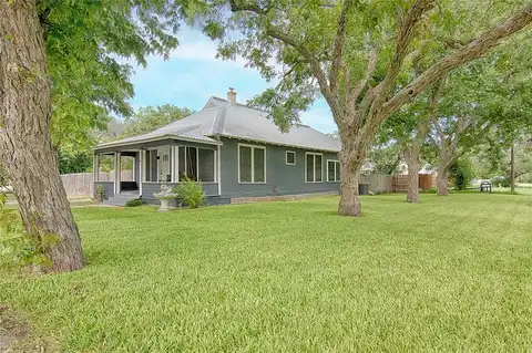 Penn, FLATONIA, TX 78941