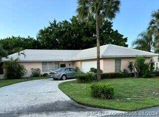 Seagrape, HOBE SOUND, FL 33455