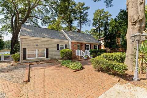 Circle, NORFOLK, VA 23503