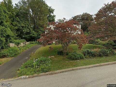 Hull, GLENSIDE, PA 19038