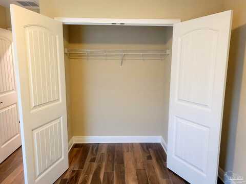 Sweeney, MILTON, FL 32583