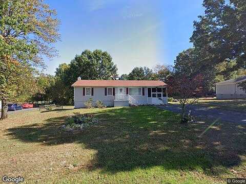 Dana, RUSTBURG, VA 24588