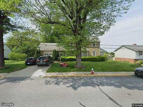 Broad, NEW HOLLAND, PA 17557