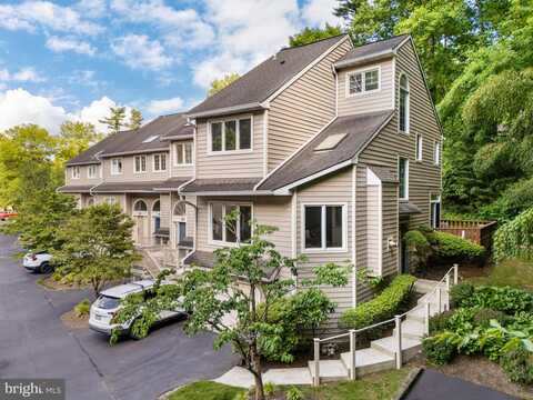 Wooded, NEWTOWN SQUARE, PA 19073