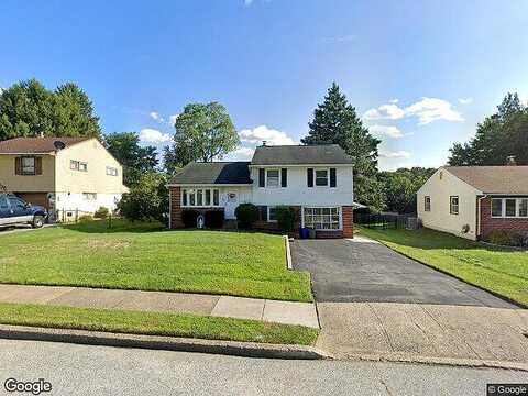 Warren, BROOMALL, PA 19008