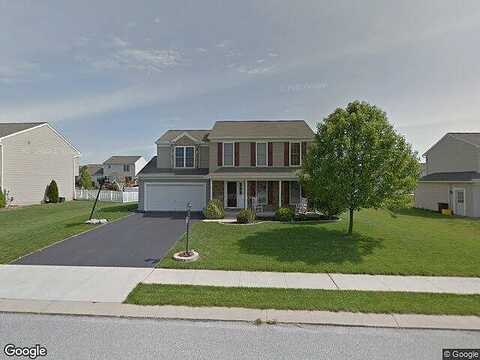 Joan, YORK, PA 17404