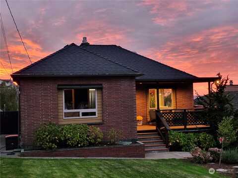 Kromer, EVERETT, WA 98201
