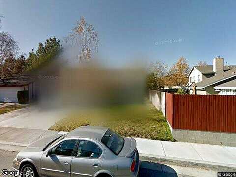 Plymouth, CASTAIC, CA 91384
