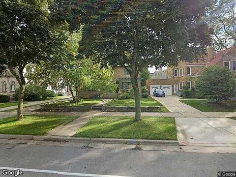 Kenwood, MILWAUKEE, WI 53211