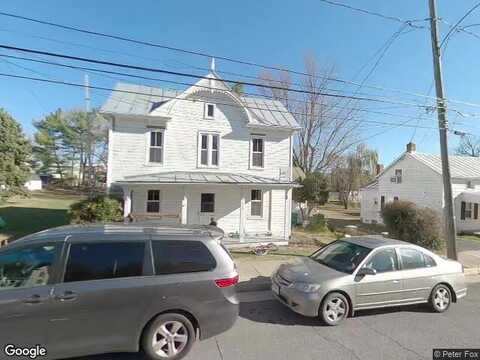 High, DAYTON, VA 22821