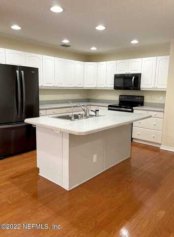 Brista De Mar, ATLANTIC BEACH, FL 32233
