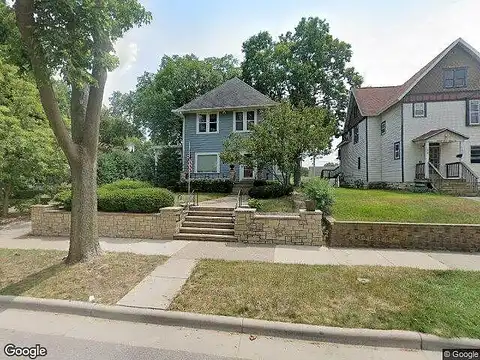 King, LA CROSSE, WI 54601