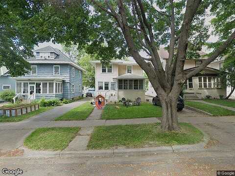 Hague, SAINT PAUL, MN 55104