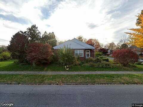 Robin, LEBANON, PA 17042