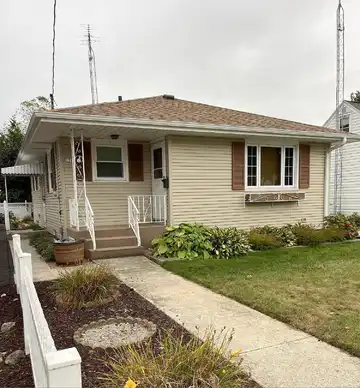 Grand, MANITOWOC, WI 54220