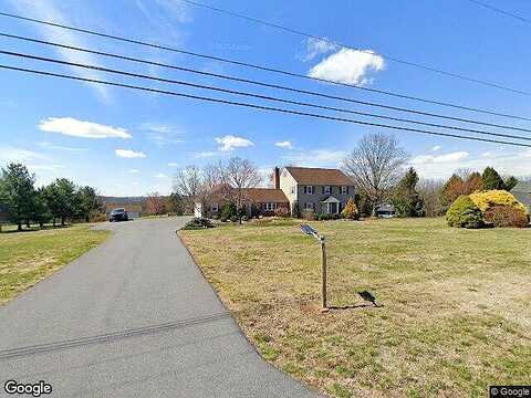 Hilltop, LEESPORT, PA 19533