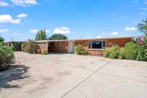 Calle Betelgeux, TUCSON, AZ 85710