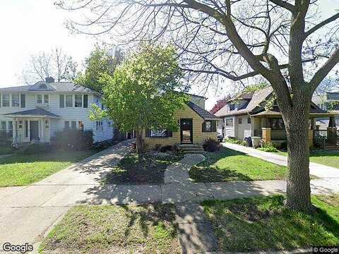 74Th, MILWAUKEE, WI 53210