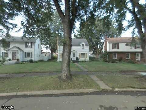 8Th, HIBBING, MN 55746