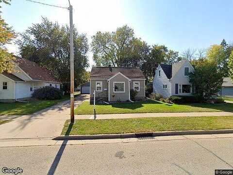 Summer, APPLETON, WI 54914