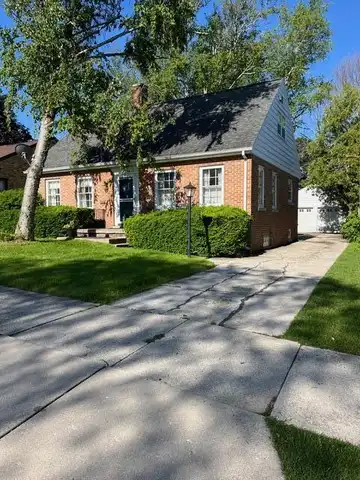10Th, MANITOWOC, WI 54220