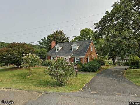 Westover, STAUNTON, VA 24401