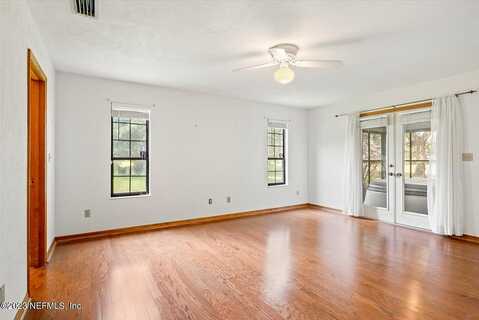 1St, KEYSTONE HEIGHTS, FL 32656