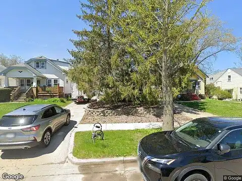 70Th, MILWAUKEE, WI 53219