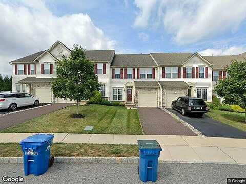 Savanna, POTTSTOWN, PA 19465