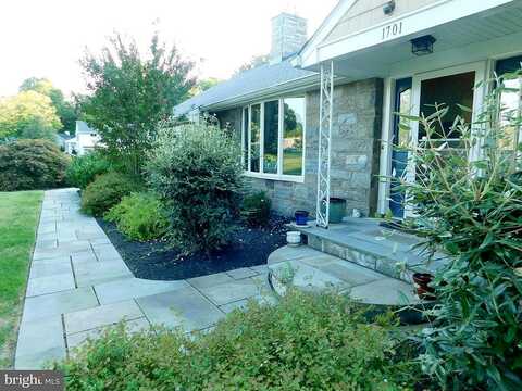 Crescent, YARDLEY, PA 19067