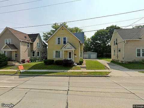 21St, MANITOWOC, WI 54220