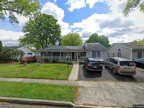 Outlook, LEVITTOWN, PA 19055