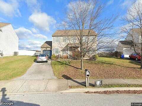 Lyn, DOVER, PA 17315